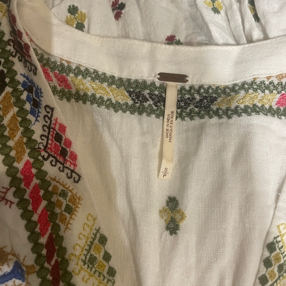 Embroidered Boho Blouse - Picture 2 of 5